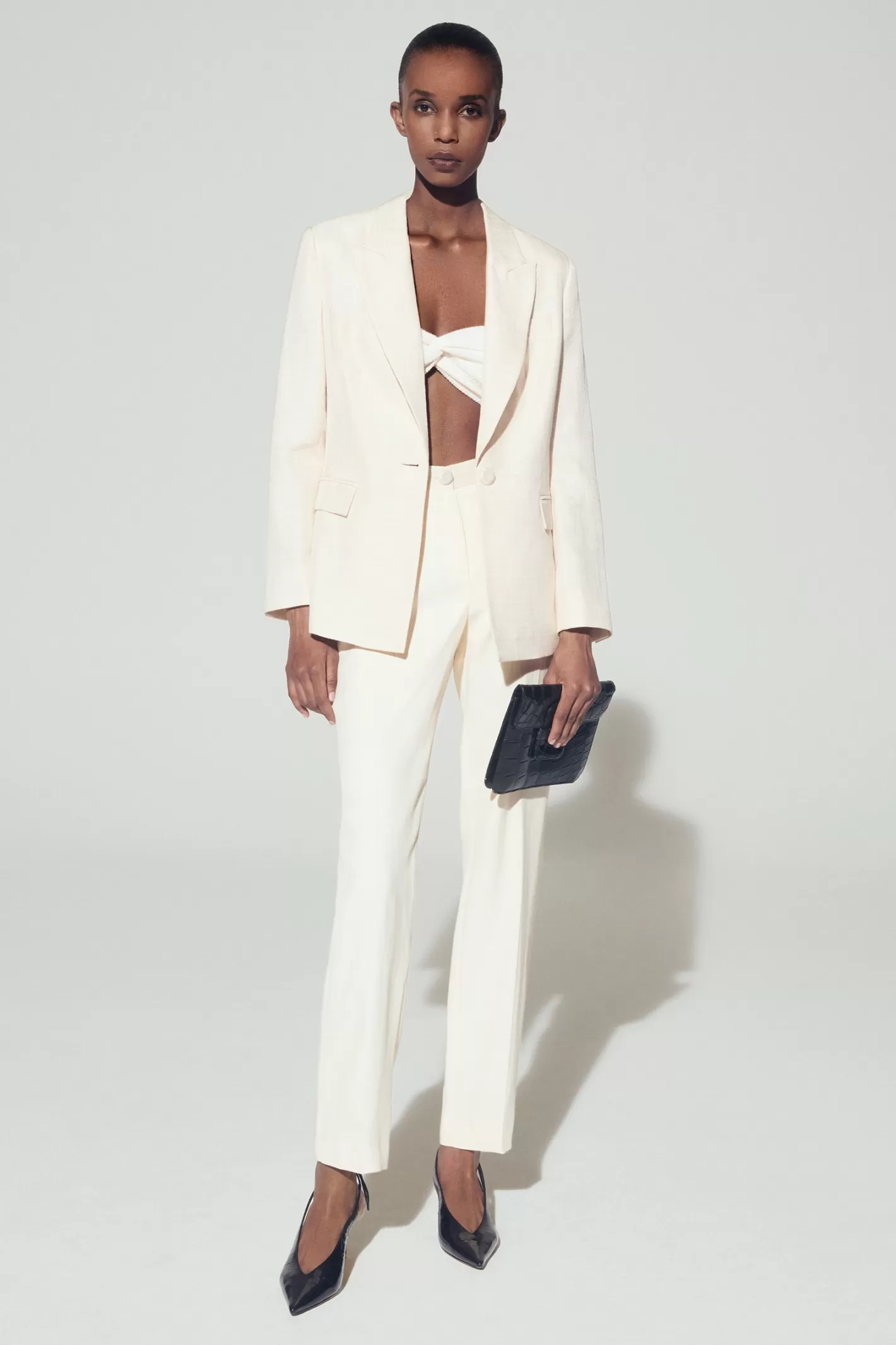 blazer__fine_texture_4.webp Femme Xandres Blazer à fine texture