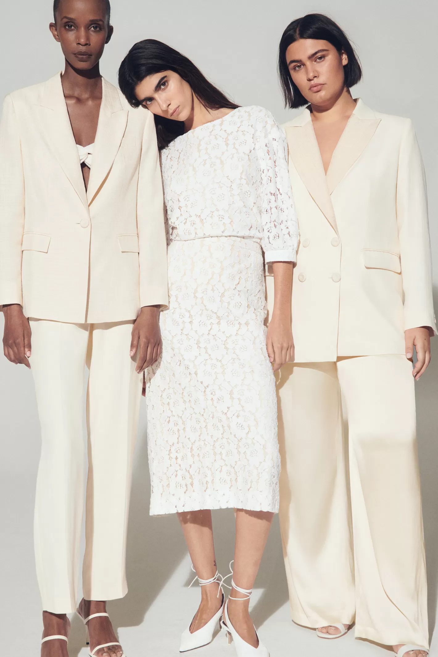 blazer__fine_texture_7.webp Femme Xandres Blazer à fine texture