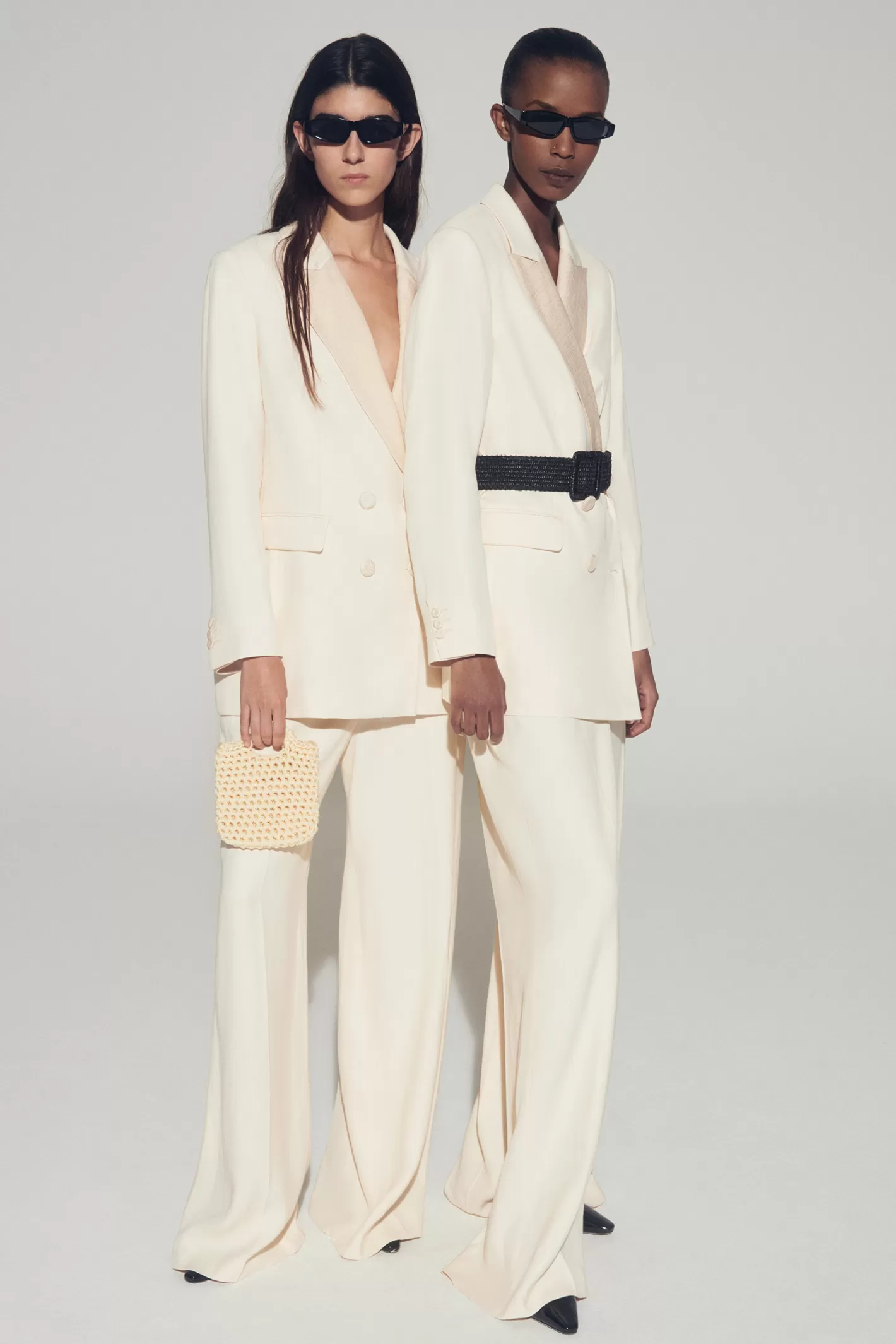 blazer__fine_texture_8.webp Femme Xandres Blazer à fine texture