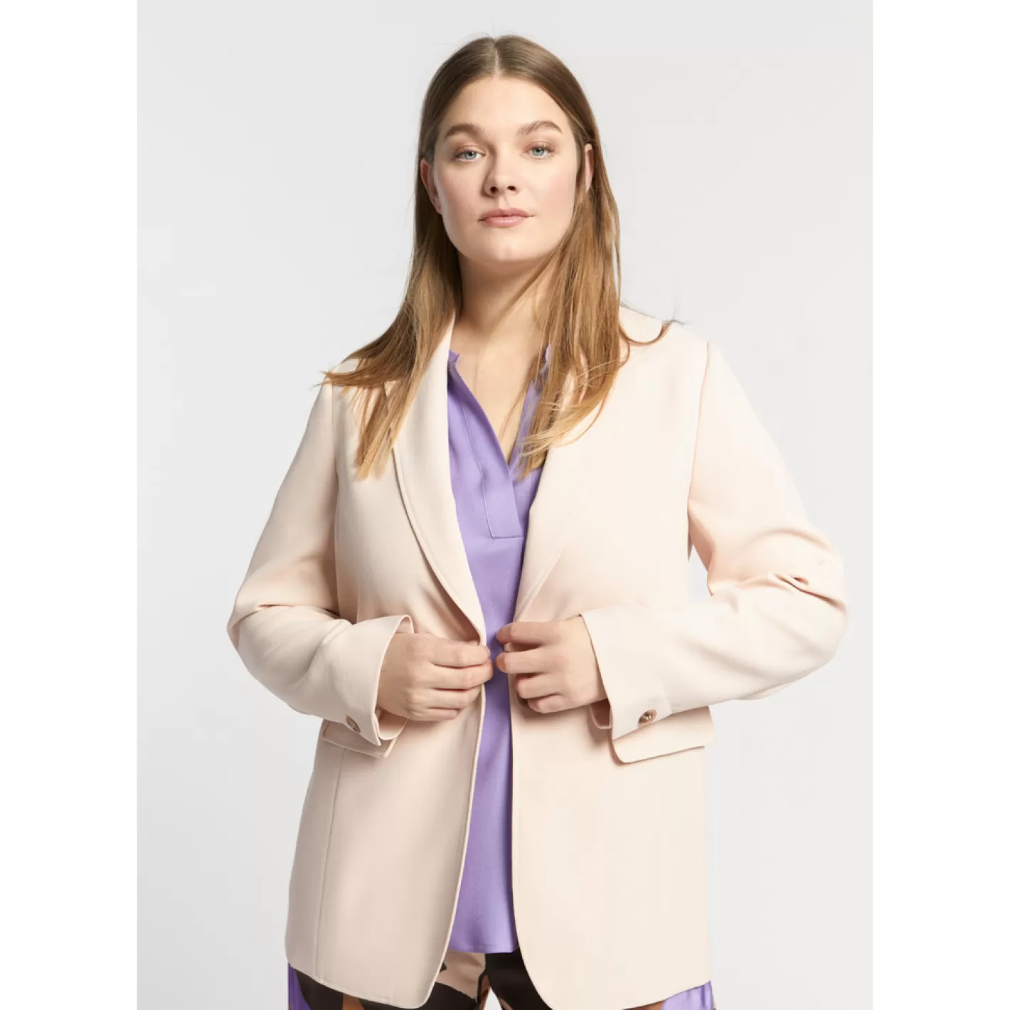 blazer_droit__col_revers_15.webp Femme Xandres Blazer droit à col revers