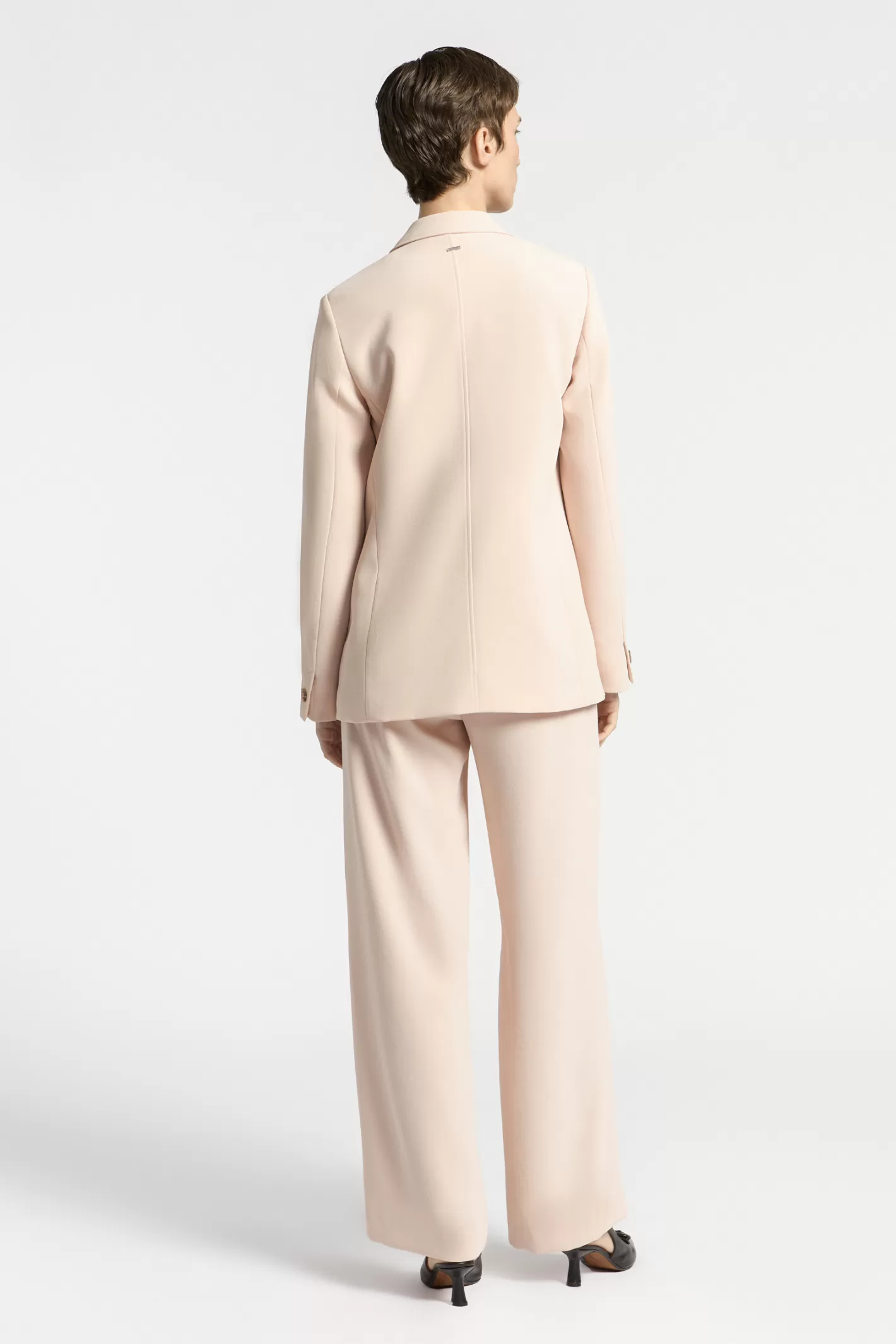 blazer_droit__col_revers_4.webp Femme Xandres Blazer droit à col revers