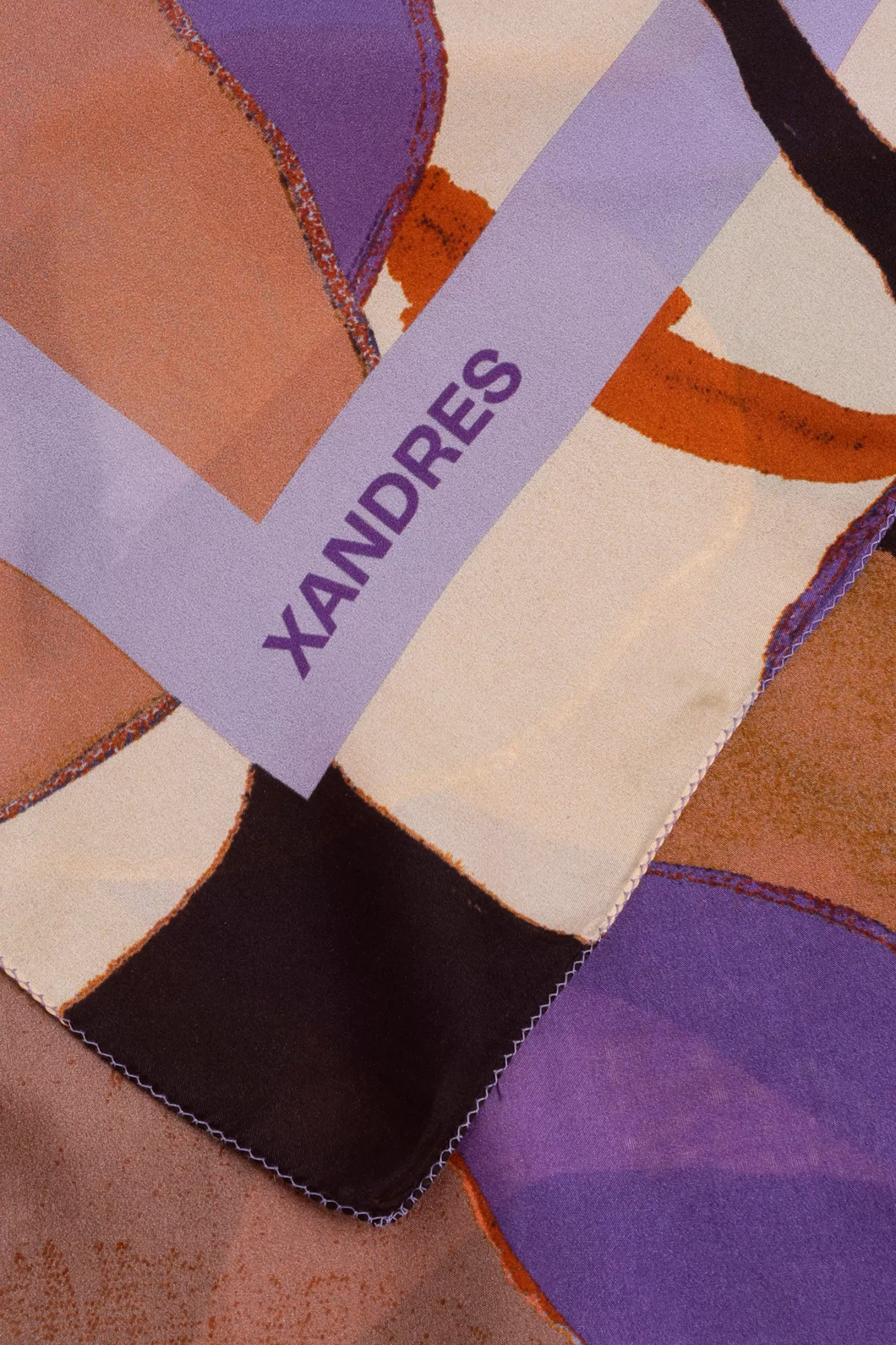 Femme Xandres Écharpe en soie à motif floral