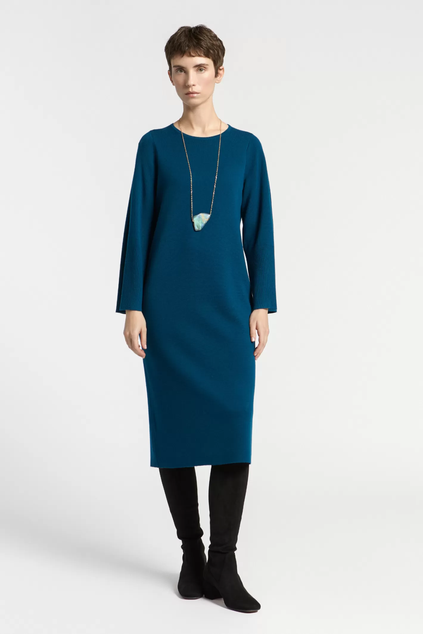 robe_longue_en_maille_2.webp Femme Xandres Robe longue en maille