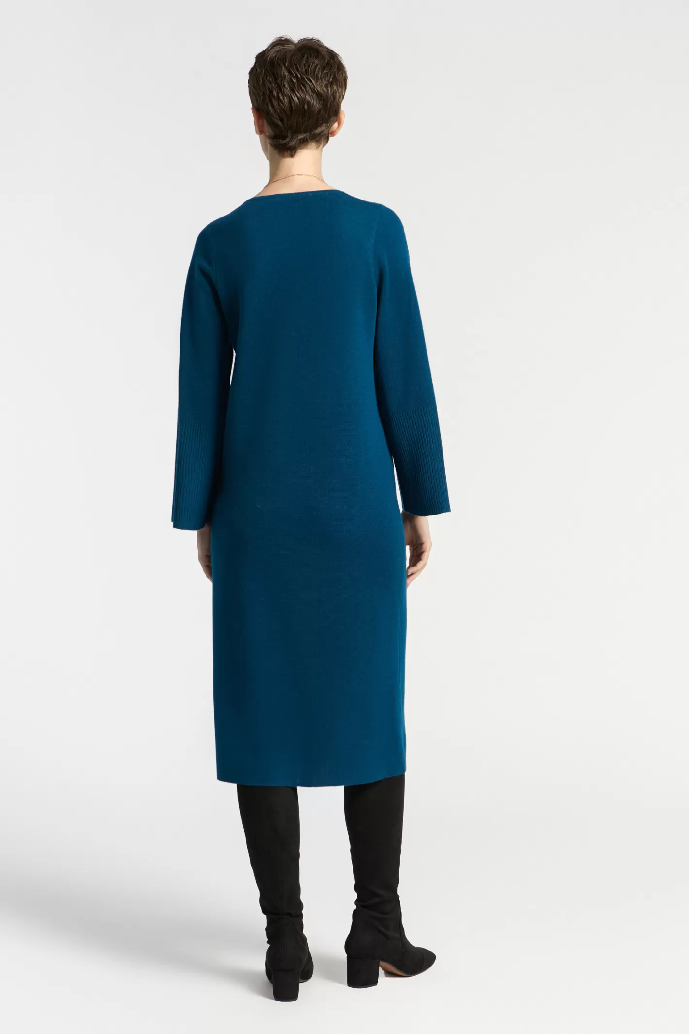 robe_longue_en_maille_3.webp Femme Xandres Robe longue en maille